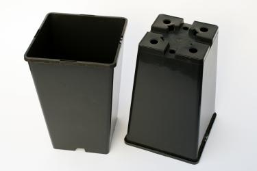 Deep pots, square, 15,7 x 15,7 x 23,3 cm deep 