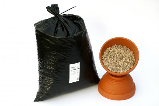 Travertin gravel 2 - 8 mm 5 l 