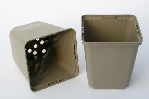 Pots size 9 square 